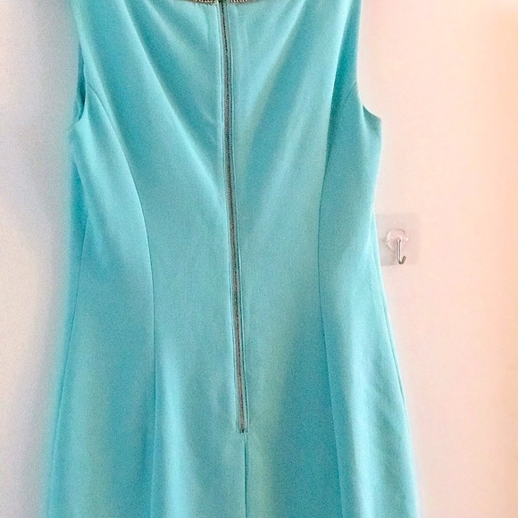 Beautiful Lilly Pulitzer Shift with bead detail - size 4 - Picture 2 of 6